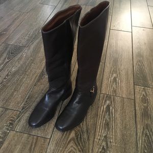 Etienne Aigner Derby boots
